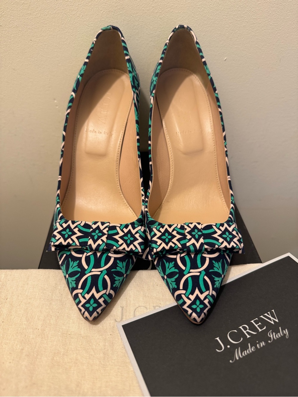 J.Crew Collection Everly Geometric Tile Print Bow Pointed Toe Pumps Size 8 EUC